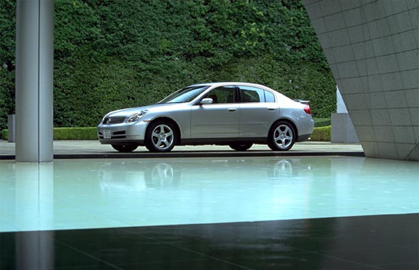 V35 Nissan Skyline Sedan Picture